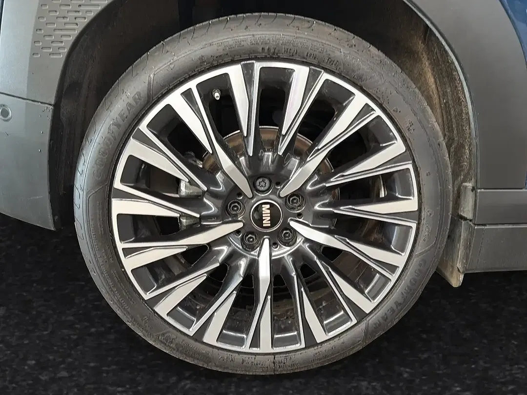 MINI Aceman E - Thumbnail 5