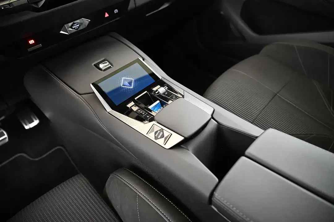 DS Automobiles DS 4 - Thumbnail 13