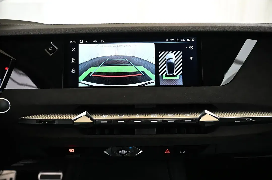 DS Automobiles DS 4 - Thumbnail 14