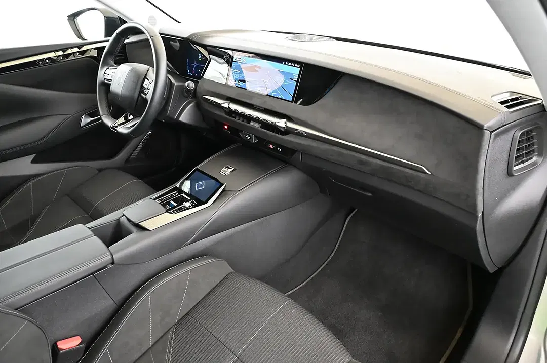 DS Automobiles DS 4 - Thumbnail 36