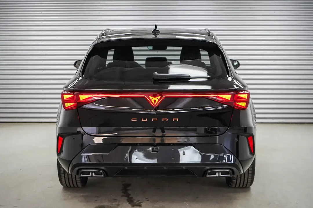 CUPRA Leon 1.5 eTSI DSG - Thumbnail 4