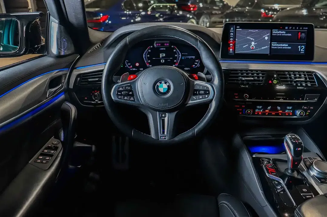 BMW M5 - Thumbnail 7