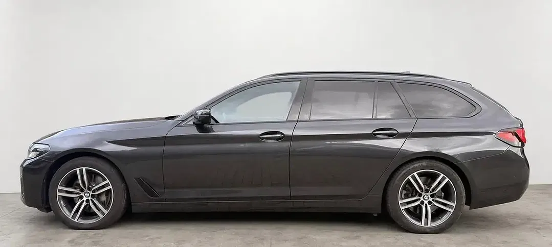 BMW 530 xDrive M Sport - Thumbnail 2
