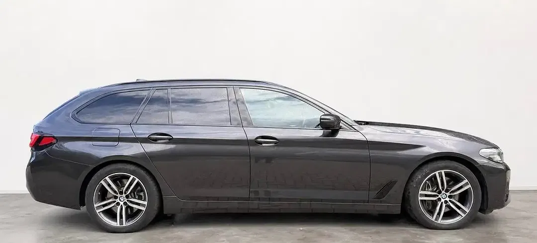 BMW 530 xDrive M Sport - Thumbnail 6