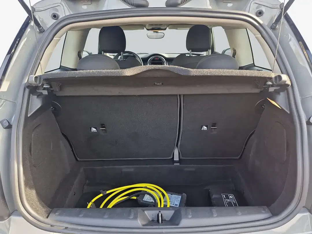 MINI Cooper SE - Thumbnail 10