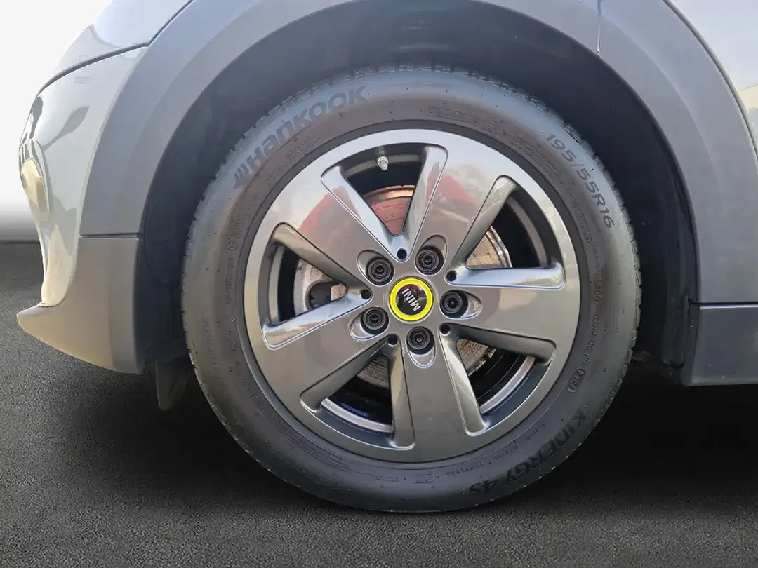 MINI Cooper SE - Thumbnail 8