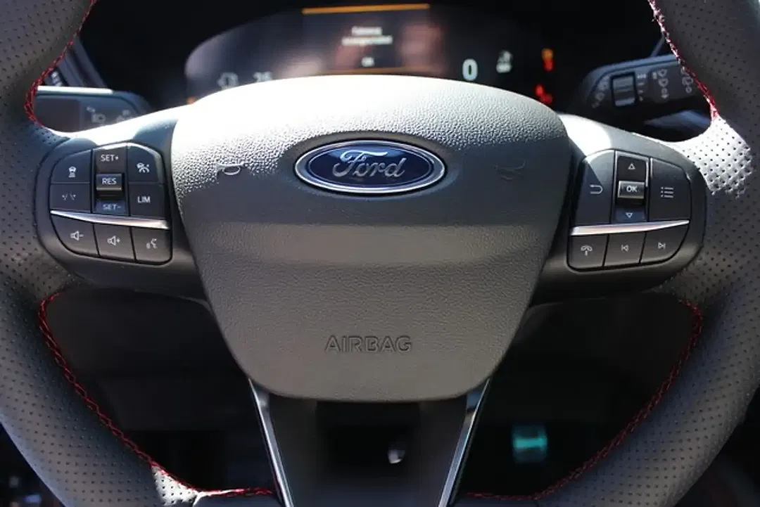 Ford Kuga ST-Line - Thumbnail 13