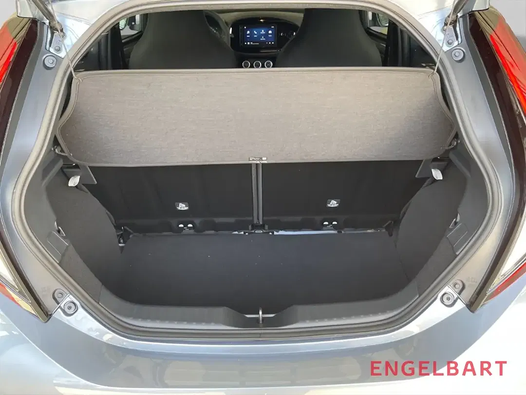 Toyota Aygo X Business Edition - Thumbnail 13