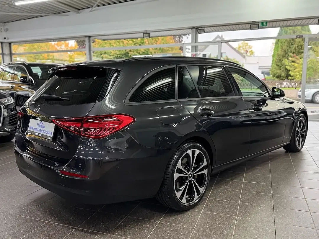 Mercedes-Benz C 200 - Thumbnail 10
