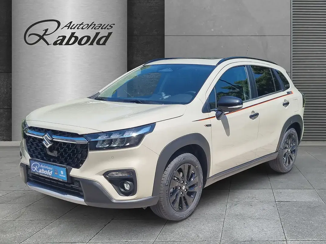 Suzuki S-Cross 1.4 AllGrip 4x4 Comfort+ - Thumbnail 1