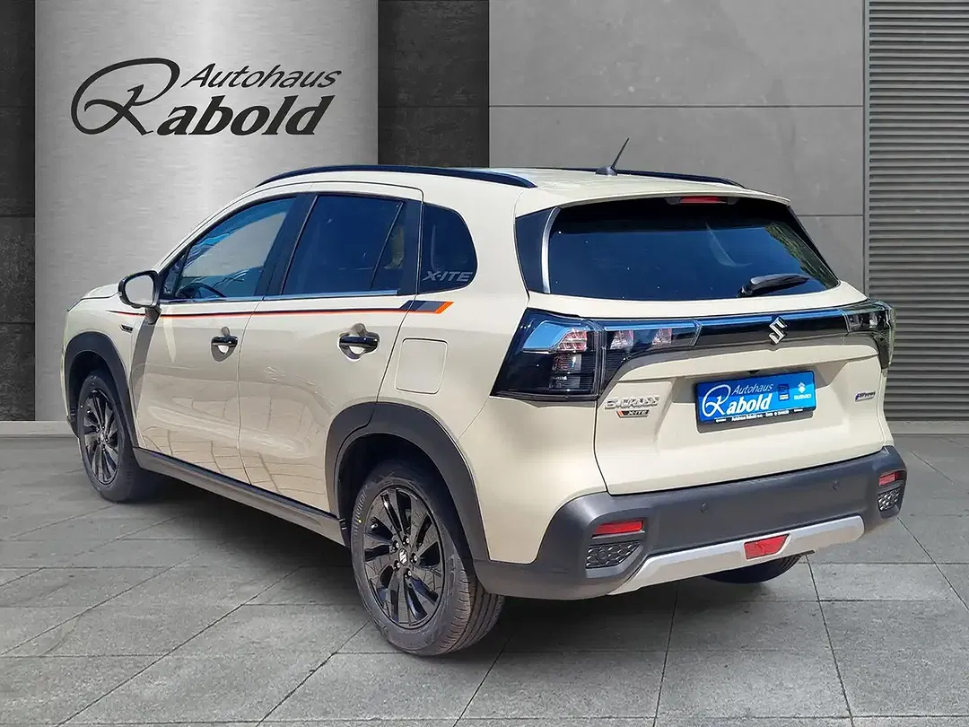 Suzuki S-Cross 1.4 AllGrip 4x4 Comfort+ - Thumbnail 3