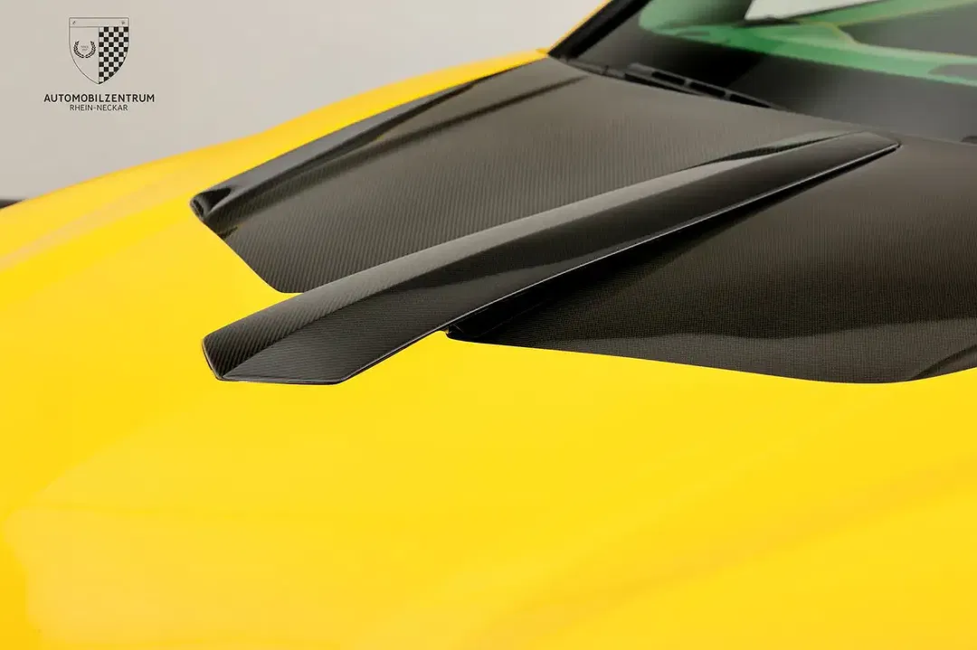Lamborghini Urus - Thumbnail 3