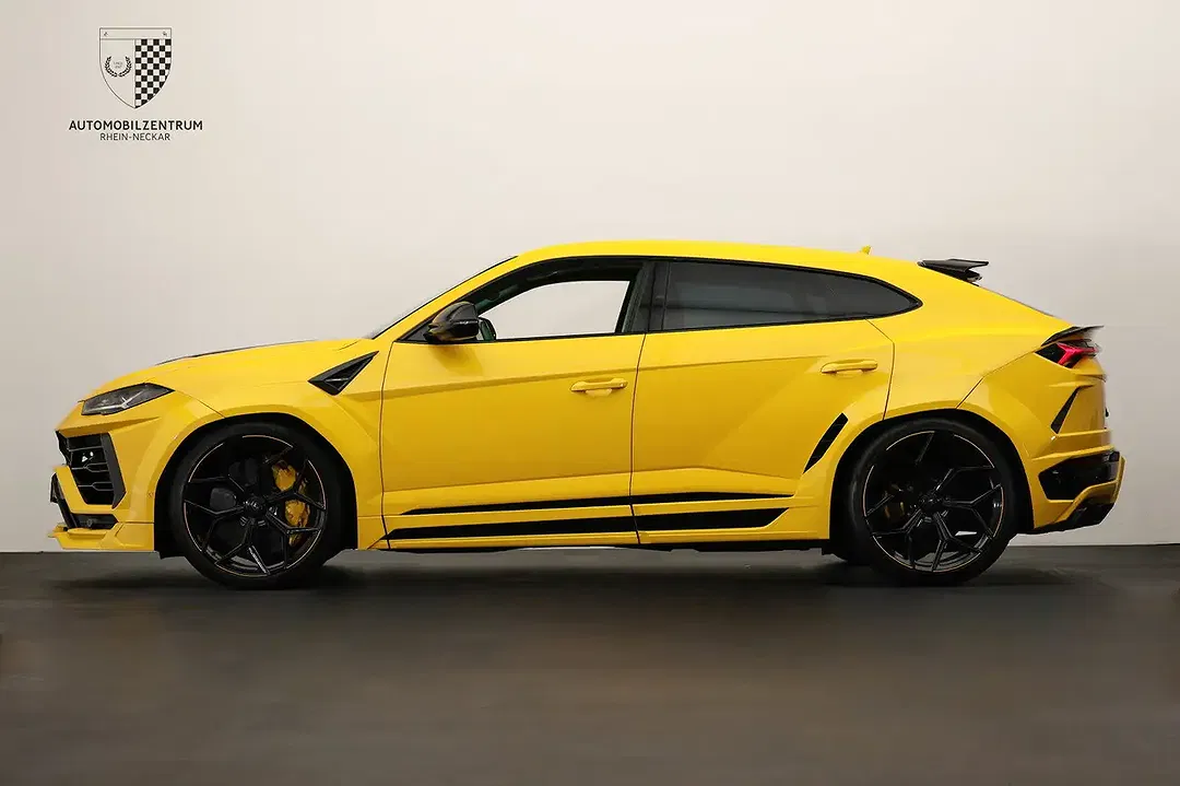 Lamborghini Urus - Thumbnail 5