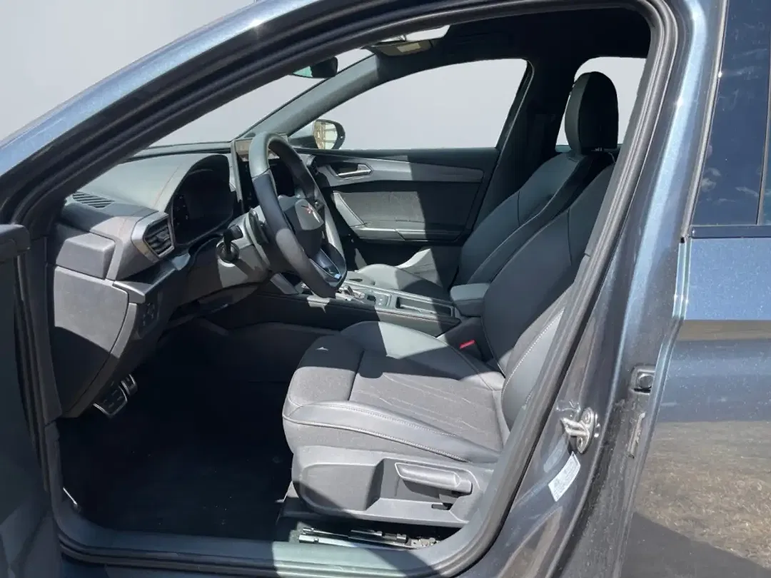 CUPRA Leon 1.5 eTSI DSG Matrix LED - Thumbnail 7