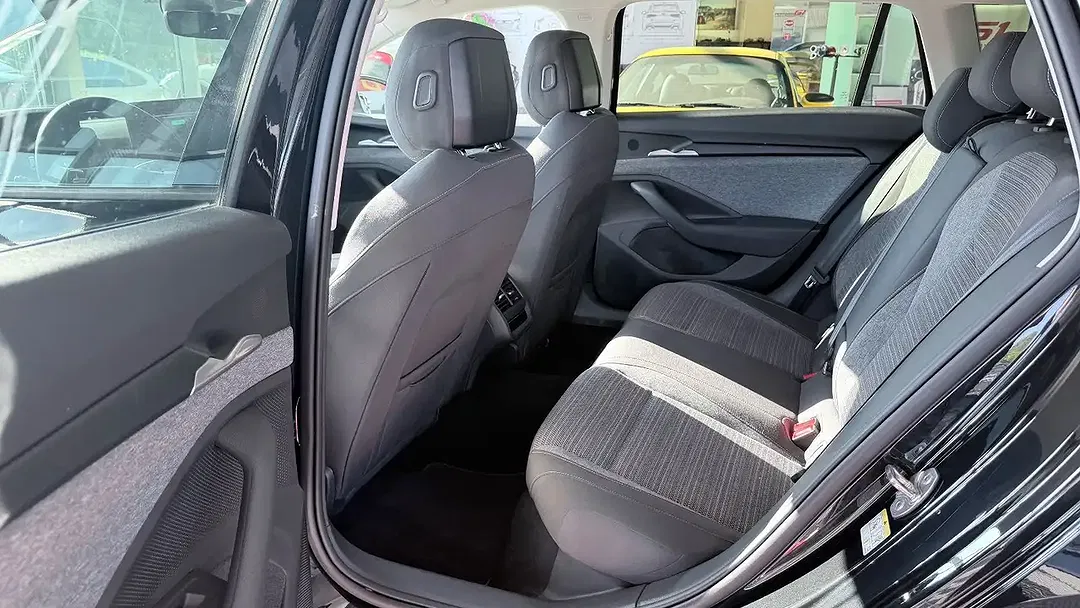 Skoda Superb - Thumbnail 9