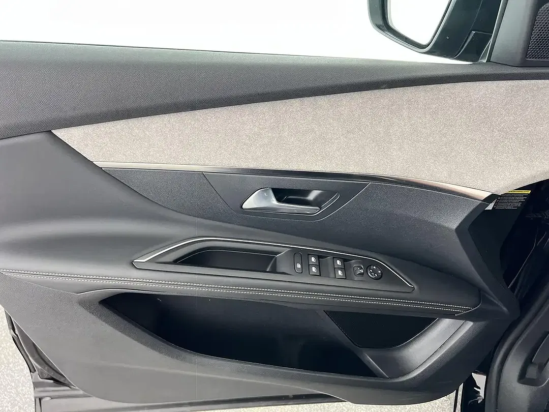 Peugeot 3008 GT - Thumbnail 10