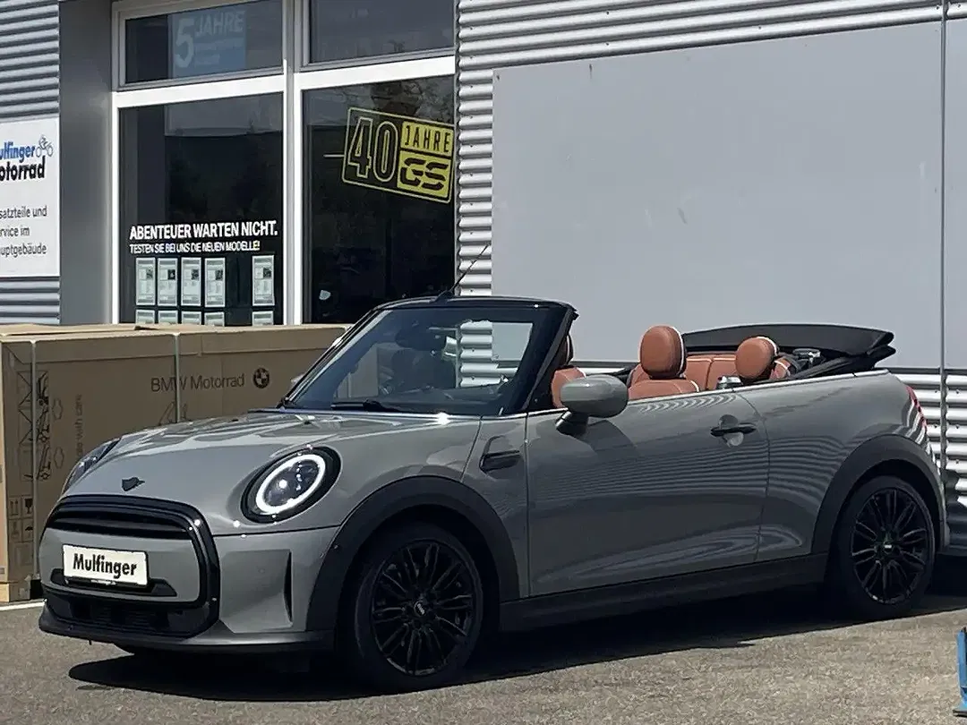 MINI Cooper Cabrio AUT - Thumbnail 4