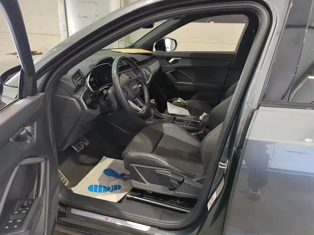 Audi Q3 35 2.0 TDI S line - Thumbnail 8
