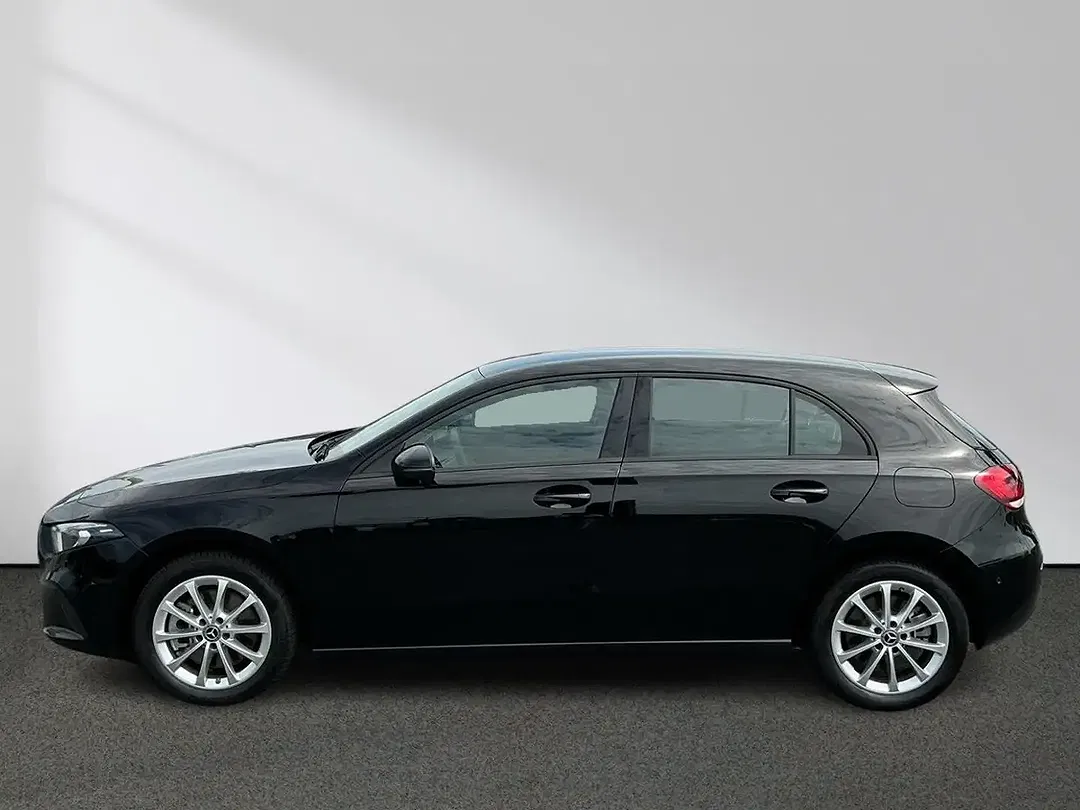 Mercedes-Benz A 250 MBUX - Thumbnail 2