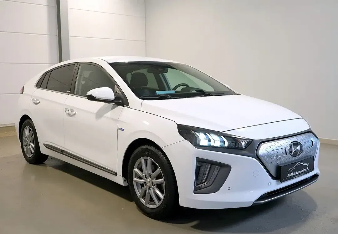 Hyundai IONIQ Premium - foto 1