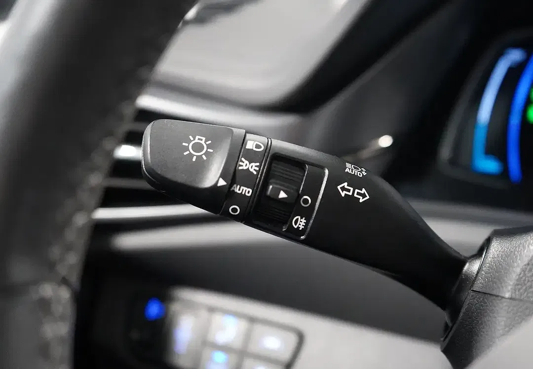 Hyundai IONIQ Premium - Thumbnail 13
