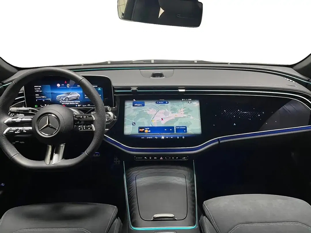 Mercedes-Benz E 220 AMG MBUX Burmester Night - Thumbnail 10