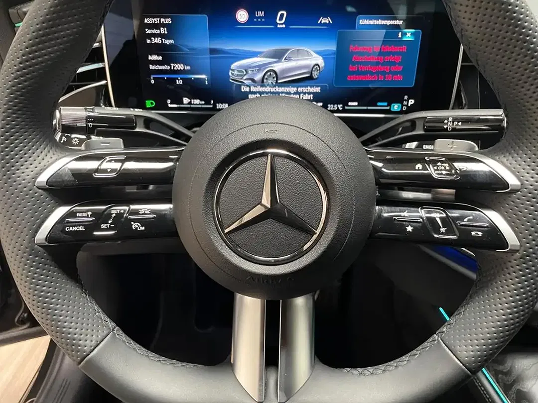 Mercedes-Benz E 220 AMG MBUX Burmester Night - Thumbnail 11