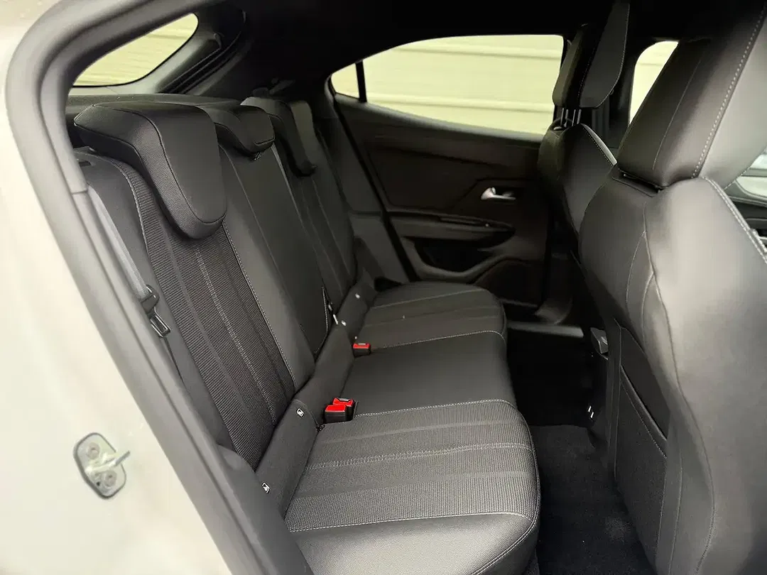 Opel Mokka Hybrid 1.2 Turbo GS - Thumbnail 13