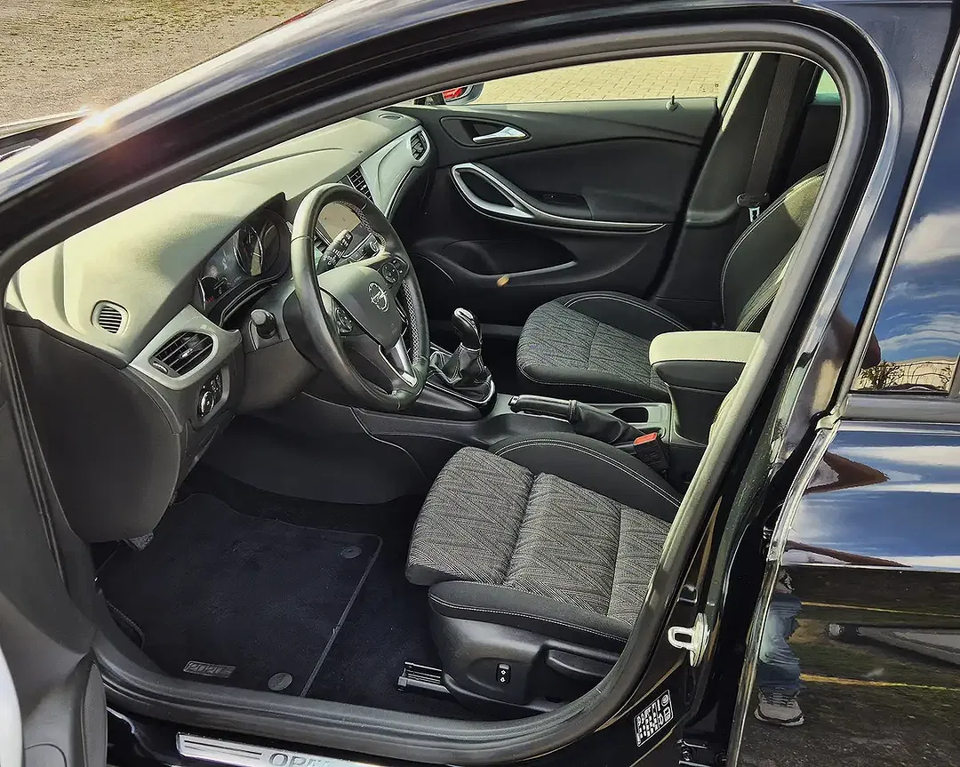 Opel Astra - Thumbnail 6