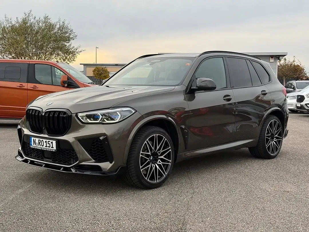 BMW X5 M Competition - foto 1
