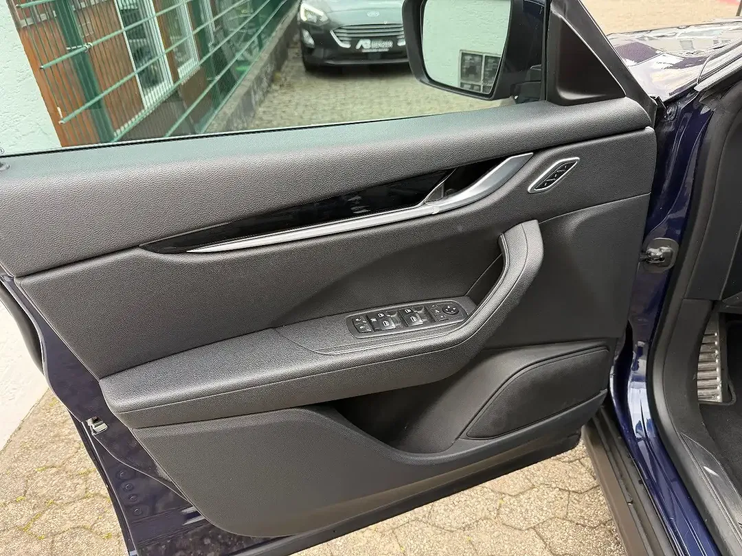 Maserati Levante GranSport - Thumbnail 14