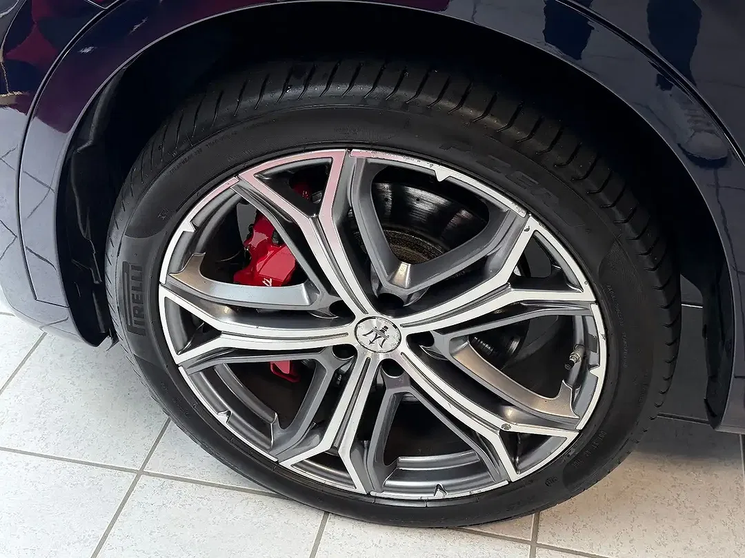 Maserati Levante GranSport - Thumbnail 5