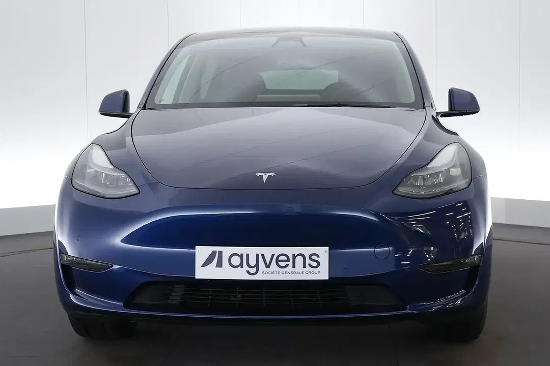 Tesla Model Y Dual Motor Long Range - Thumbnail 13