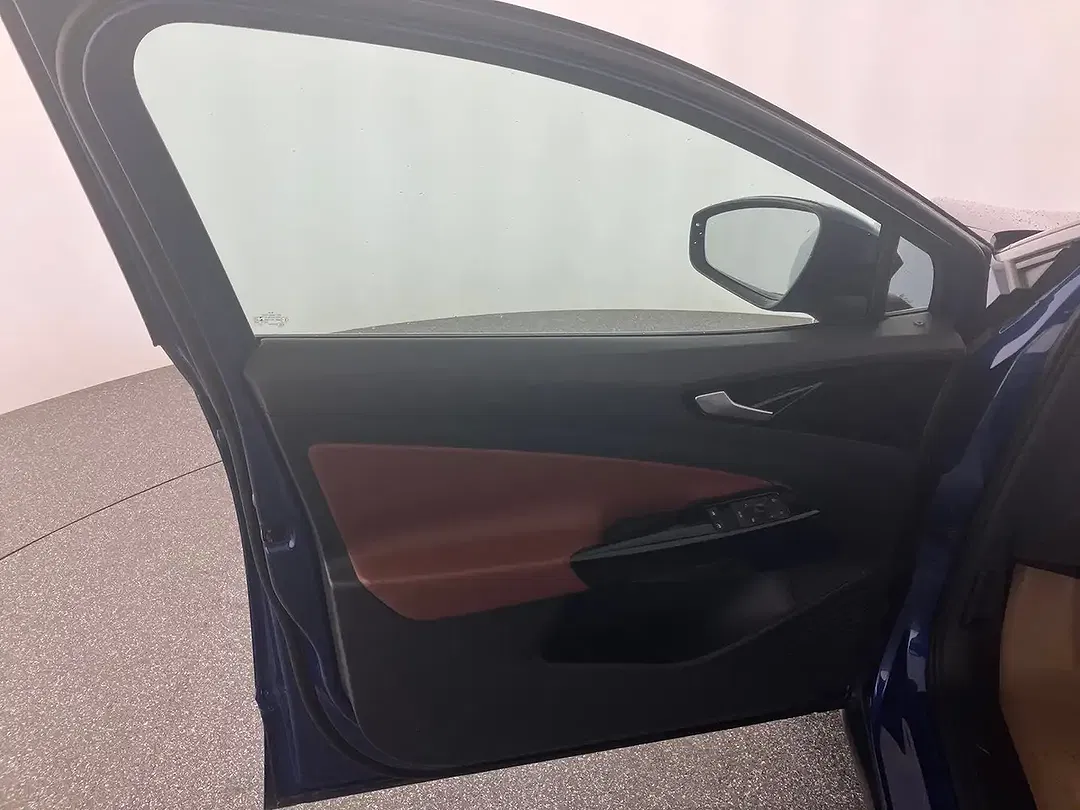 Volkswagen ID.5 Pro Performance - Thumbnail 11