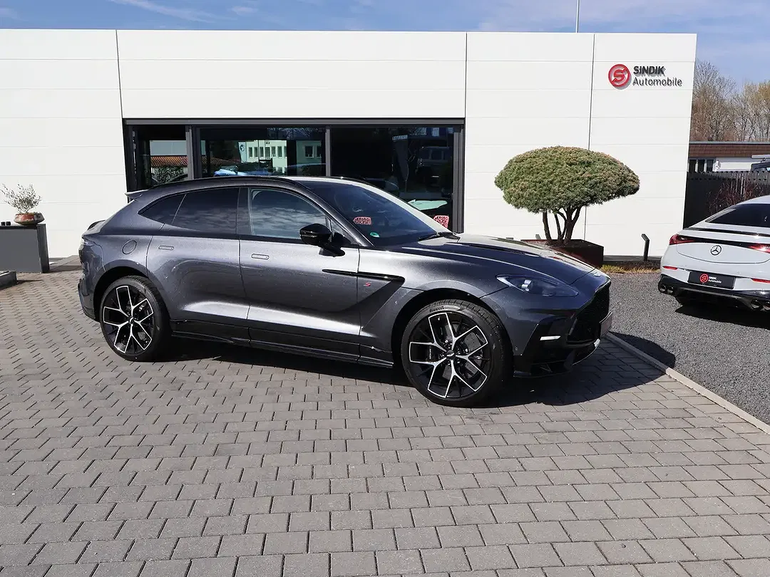 Aston Martin DBX S - foto 2