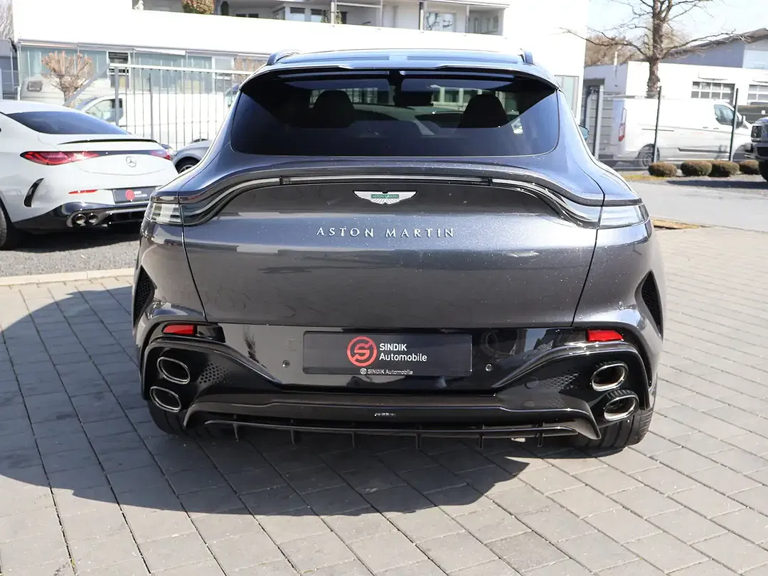 Aston Martin DBX S - Thumbnail 7