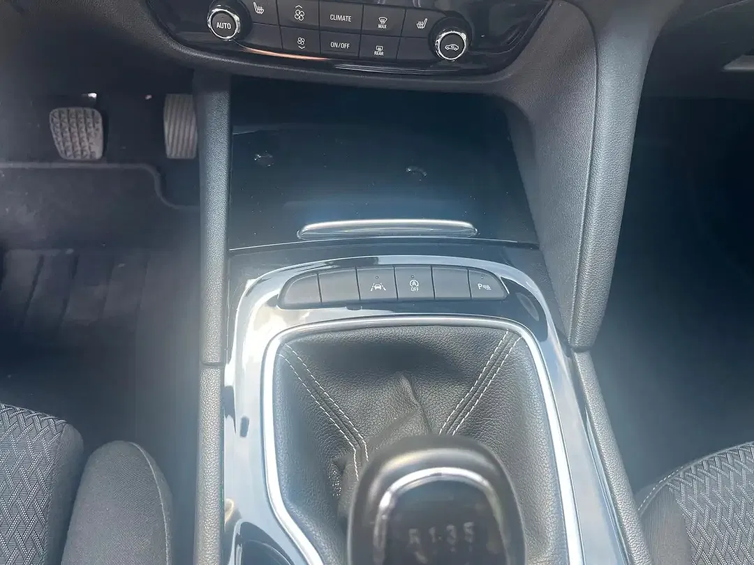 Opel Insignia Edition - Thumbnail 16