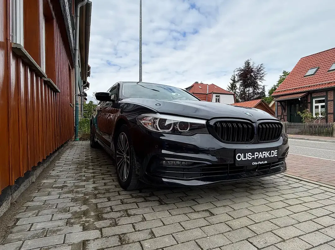 BMW 530 Sport Line - Thumbnail 3