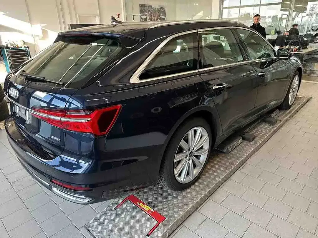 Audi A6 45 TFSI Avant - Thumbnail 3