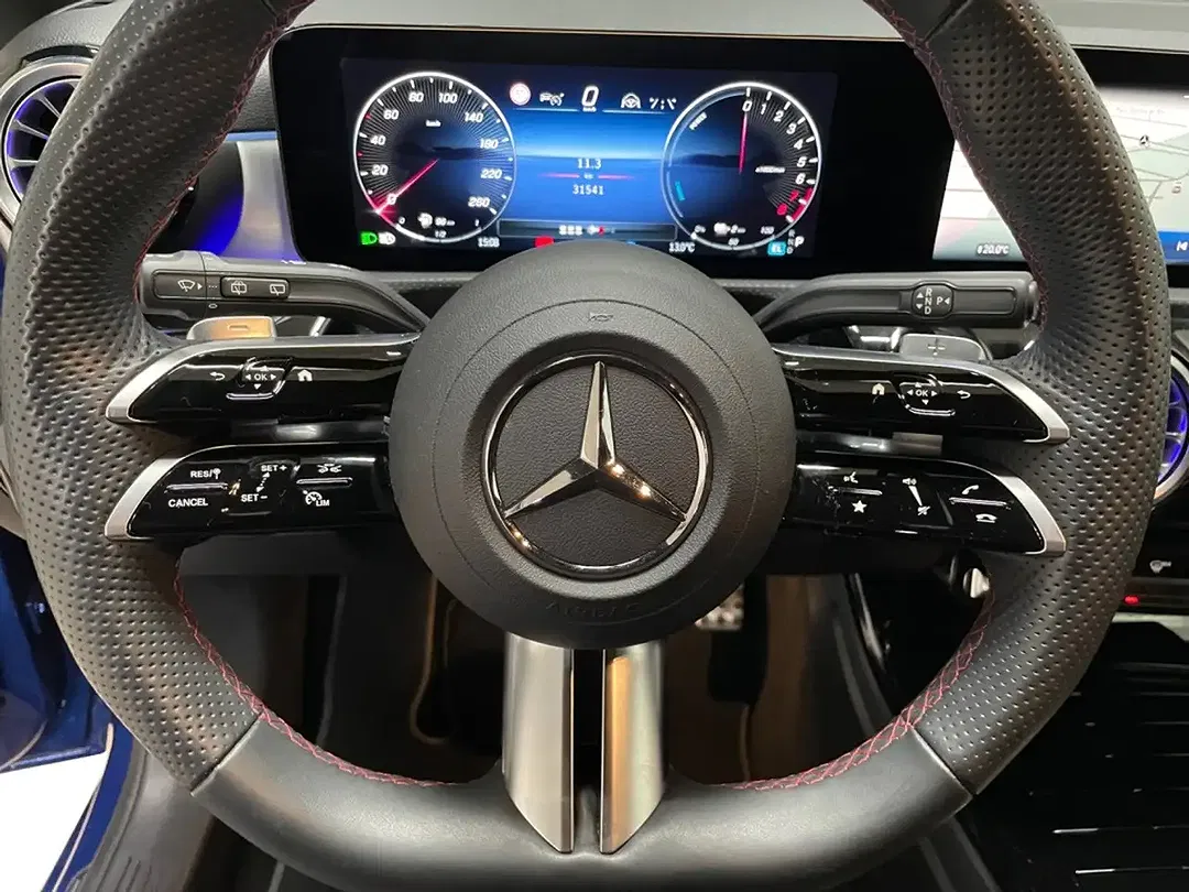 Mercedes-Benz A 250 AMG MBUX Night - Thumbnail 10