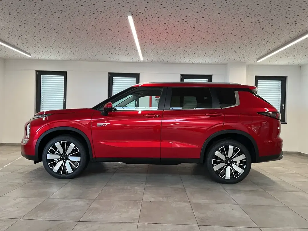 Mitsubishi Outlander 2.4 Diamant Plus - Thumbnail 2