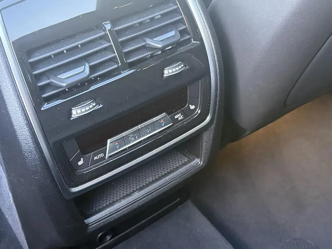 BMW X5 M Sport Pro - Thumbnail 12