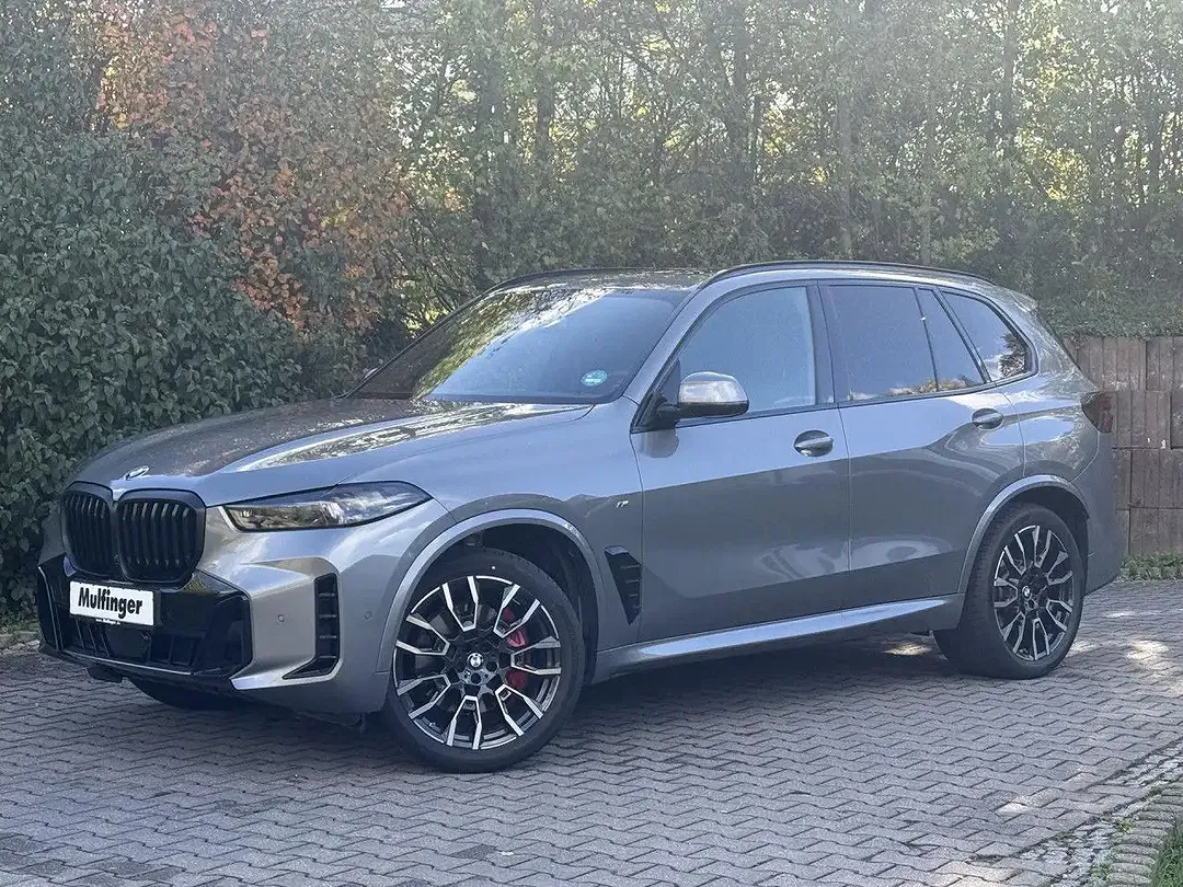BMW X5 M Sport Pro - Thumbnail 1