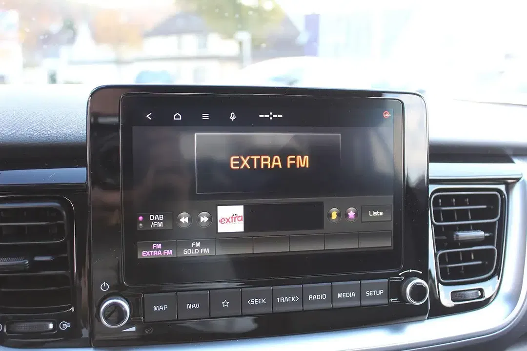 Kia Stonic AMT Spirit Comfort Plus - foto 15