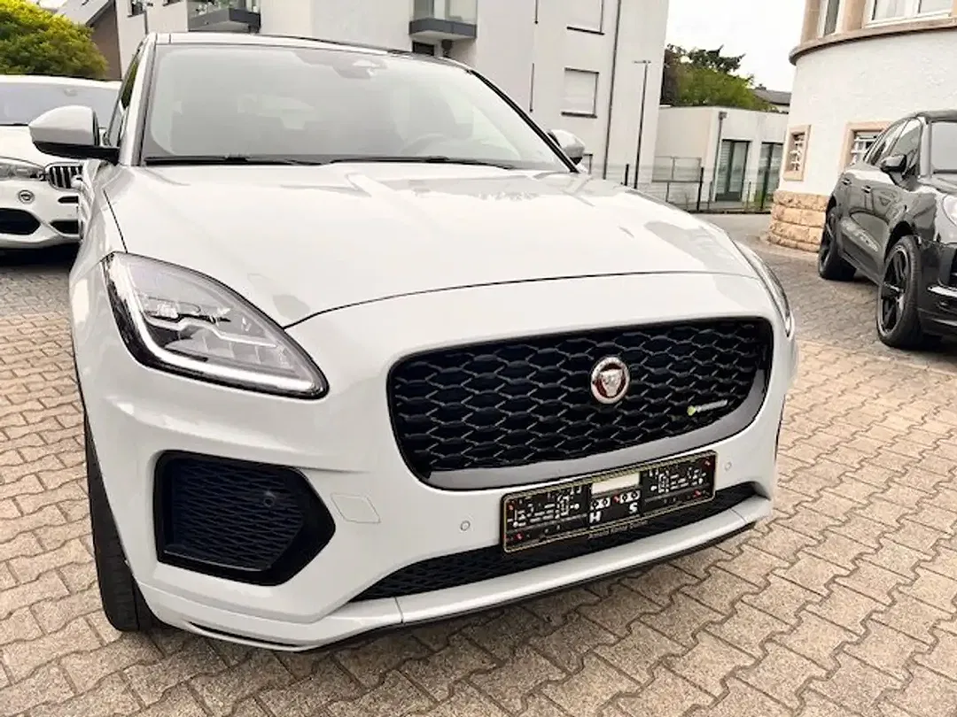 Jaguar E-Pace P200 2.0 MHEV 4x4 R-Dynamic Black - Thumbnail 10