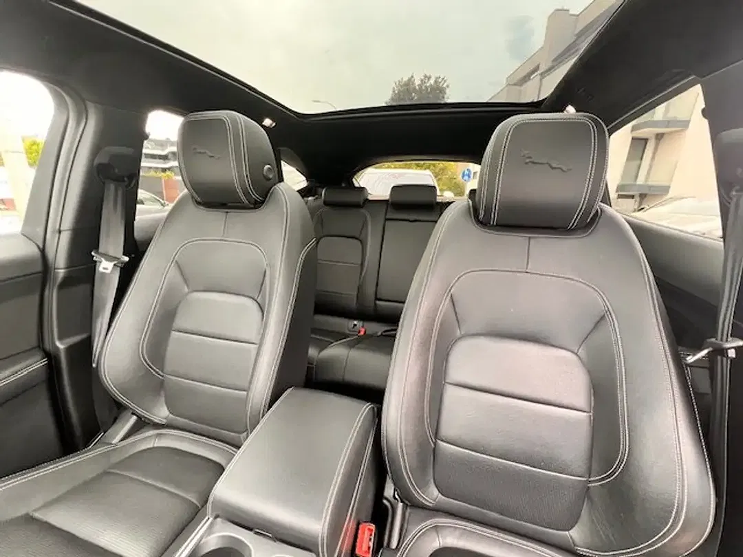 Jaguar E-Pace P200 2.0 MHEV 4x4 R-Dynamic Black - Thumbnail 12
