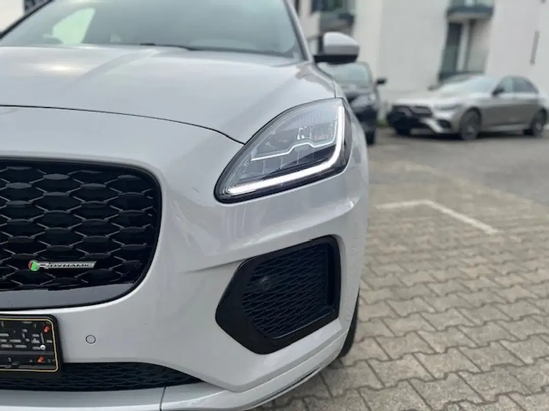 Jaguar E-Pace P200 2.0 MHEV 4x4 R-Dynamic Black - foto 2