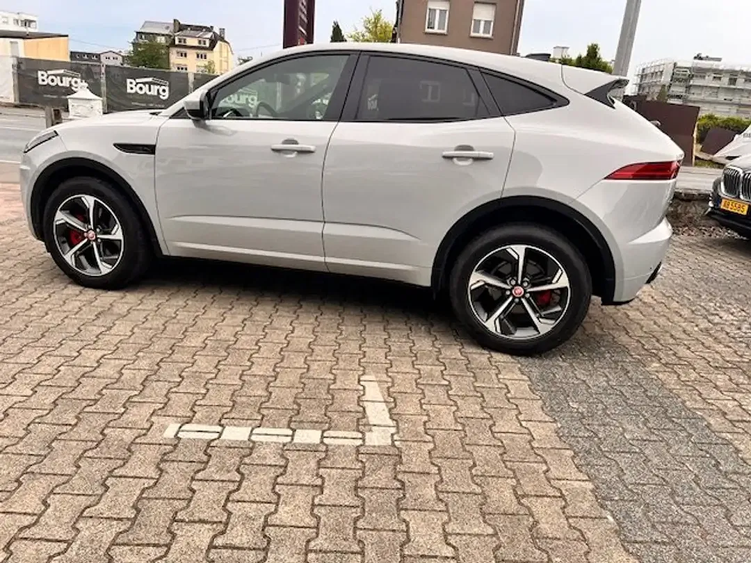 Jaguar E-Pace P200 2.0 MHEV 4x4 R-Dynamic Black - Thumbnail 5