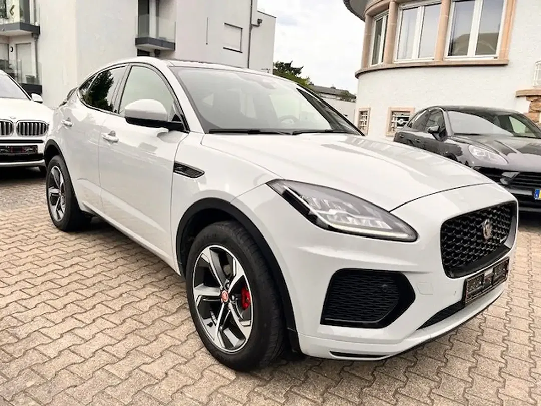 Jaguar E-Pace P200 2.0 MHEV 4x4 R-Dynamic Black - Thumbnail 9