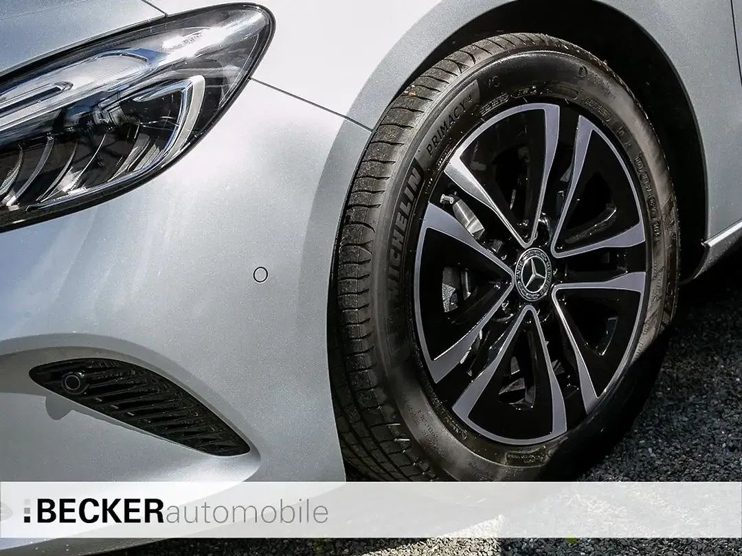 Mercedes-Benz B 180 MBUX Progressive Advanced - Thumbnail 4